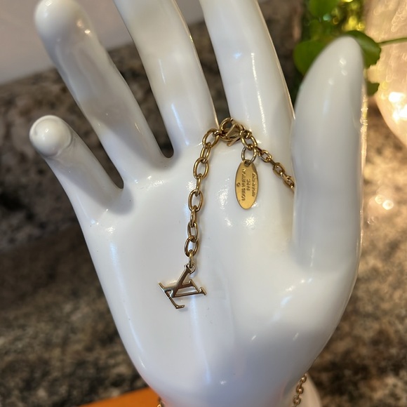 Louis Vuitton Collier Gamble Necklace - Picture 7 of 10